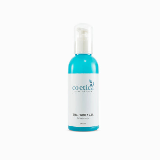 Detergente viso delicato per pelli grasse e miste, con formula riequilibrante